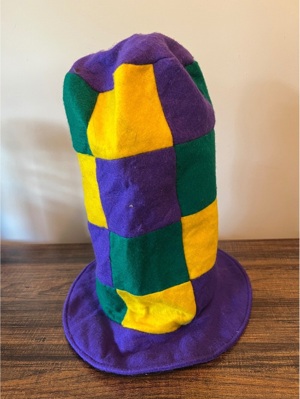 Adult Purple, green, and yellow checkered Mardi Gras tall soft felt hat